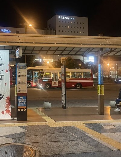 夜の上田駅
