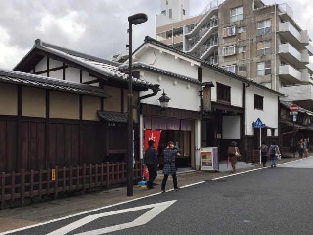 �F�����ʂ菤�X�X